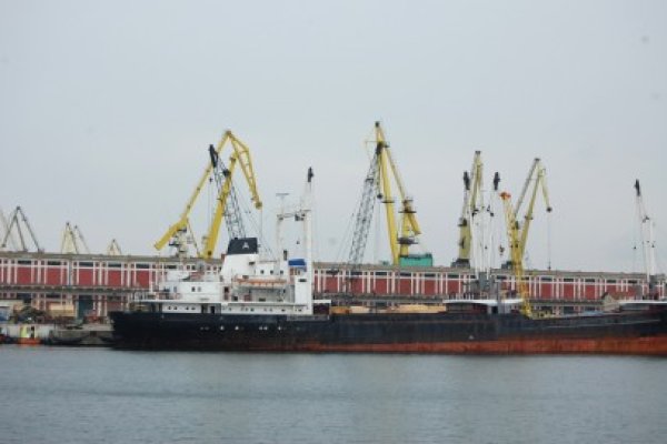 Docherul rănit în Port a murit